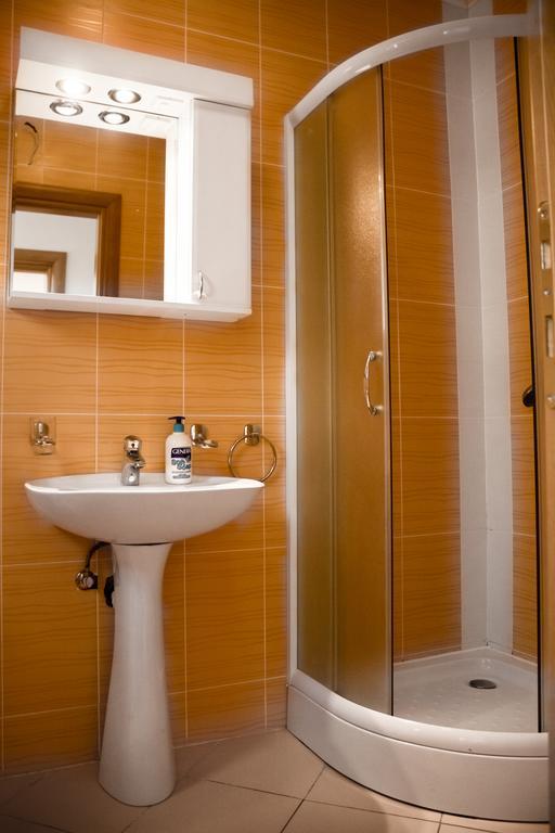 Apartmani Stanovcic Donji Morinj Eksteriør bilde